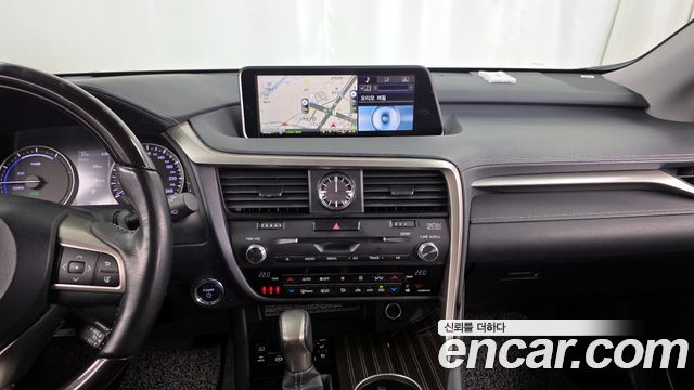 Lexus RX 2017 — photo 13