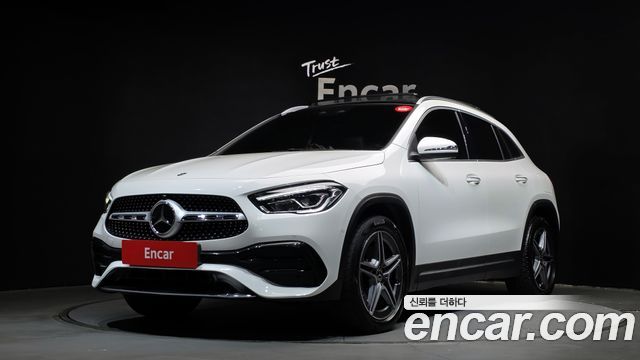 Mercedes-Benz GLA-Class 2022 — photo 1