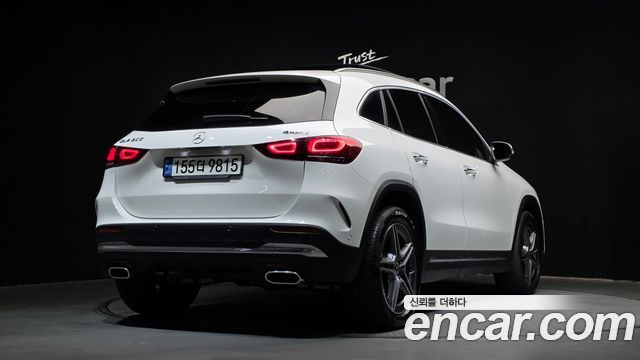 Mercedes-Benz GLA-Class 2022 — photo 2