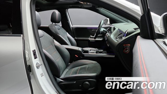 Mercedes-Benz GLA-Class 2022 — photo 17