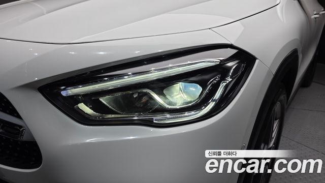 Mercedes-Benz GLA-Class 2022 — photo 8