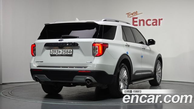 Ford Explorer 2020 — photo 2