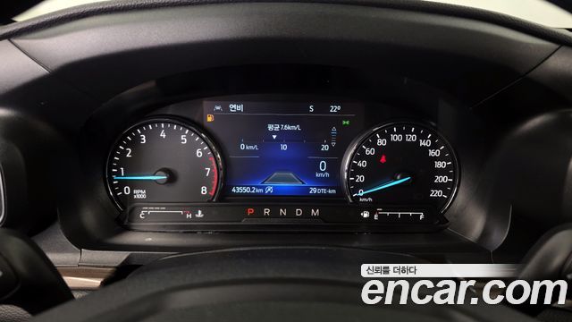 Ford Explorer 2020 — photo 11