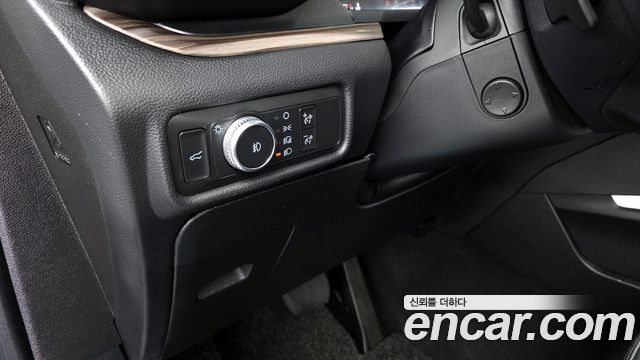 Ford Explorer 2020 — photo 23