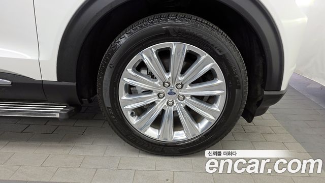 Ford Explorer 2020 — photo 7