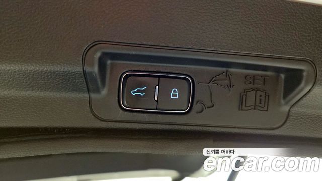 Ford Explorer 2020 — photo 30