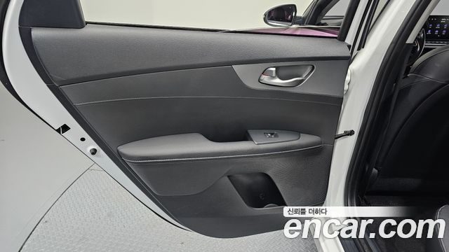 Kia K3 2020 — photo 15