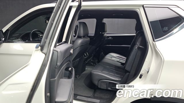 KG Mobility Rexton 2018 — photo 18
