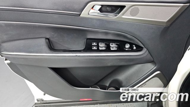 KG Mobility Rexton 2018 — photo 14