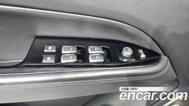 KG Mobility Rexton 2018 — photo 30