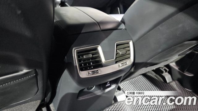 KG Mobility Rexton 2018 — photo 31