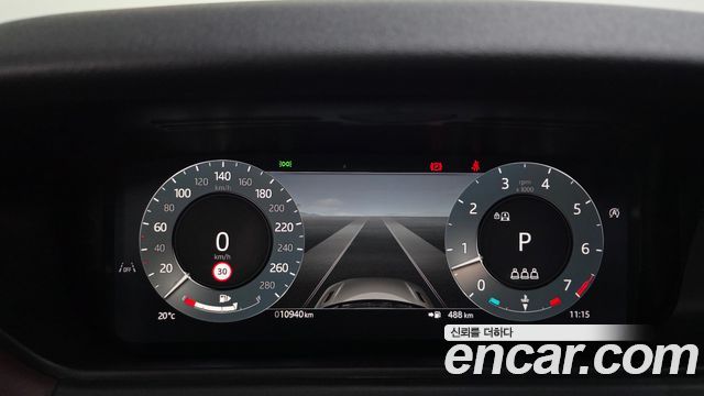 Land Rover Range Rover Velar 2025 — photo 12
