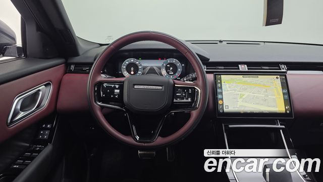 Land Rover Range Rover Velar 2025 — photo 13