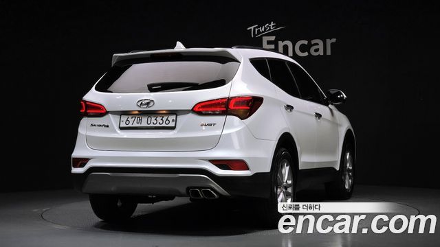 Hyundai Santafe 2016 — photo 2