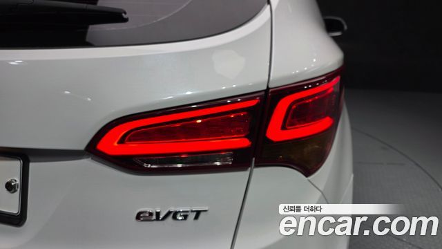 Hyundai Santafe 2016 — photo 9