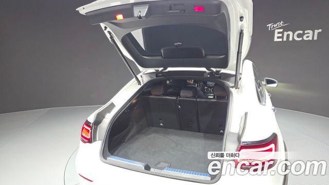 Mercedes-Benz GLC-Class 2022 — photo 26