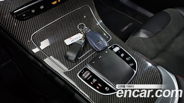 Mercedes-Benz GLC-Class 2022 — photo 28