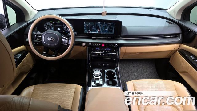 Kia Canival 2021 — photo 10