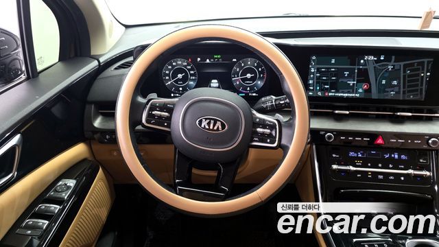Kia Canival 2021 — photo 19