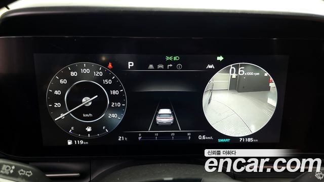 Kia Canival 2021 — photo 25