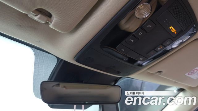 Kia Canival 2021 — photo 26