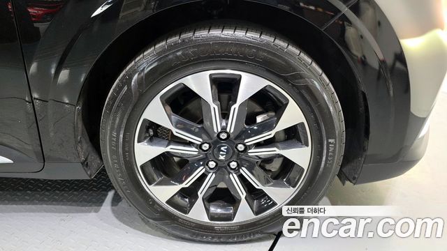Kia Canival 2021 — photo 7