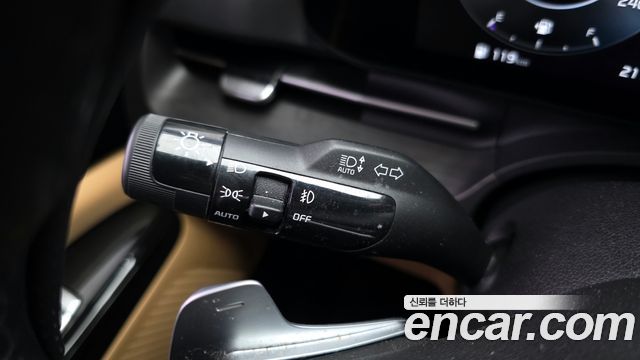Kia Canival 2021 — photo 28