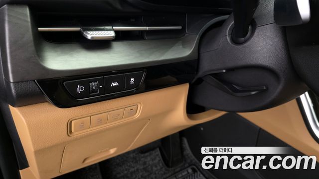 Kia Canival 2021 — photo 29
