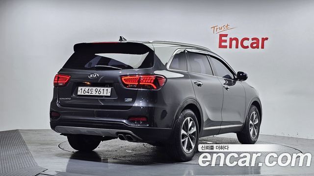 Kia Sorento 2018 — photo 2