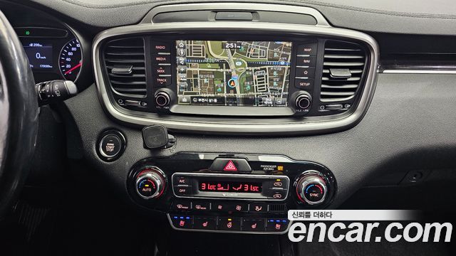 Kia Sorento 2018 — photo 20