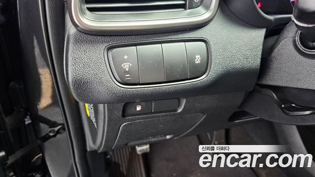 Kia Sorento 2018 — photo 22