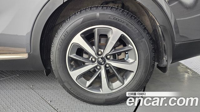 Kia Sorento 2018 — photo 28