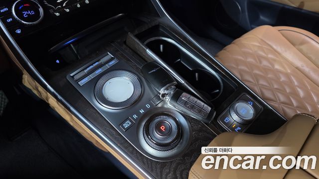 Genesis GV80 2021 — photo 12