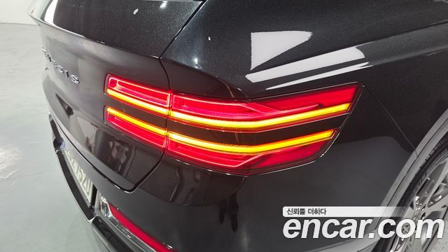 Genesis GV80 2021 — photo 9