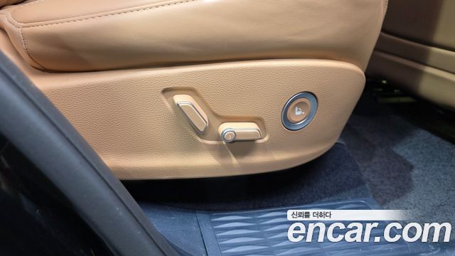 Genesis GV80 2021 — photo 33