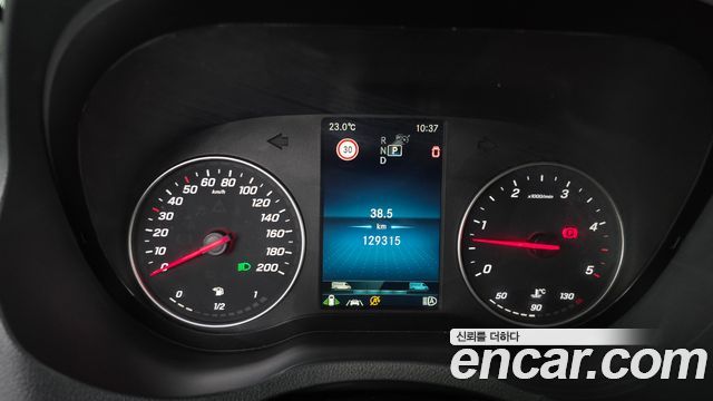 Mercedes-Benz Sprinter 2023 — photo 11