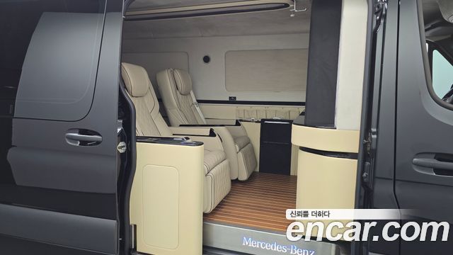 Mercedes-Benz Sprinter 2023 — photo 18