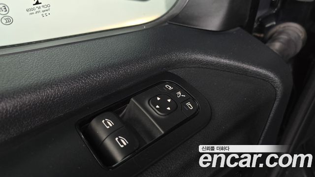 Mercedes-Benz Sprinter 2023 — photo 30