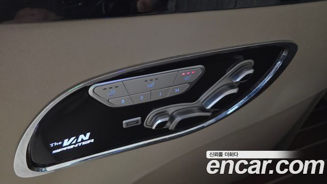 Mercedes-Benz Sprinter 2023 — photo 35