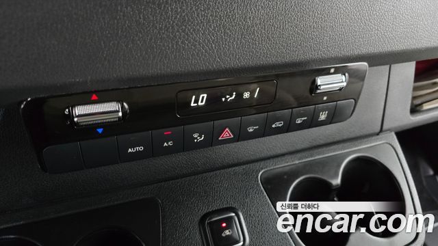 Mercedes-Benz Sprinter 2023 — photo 38