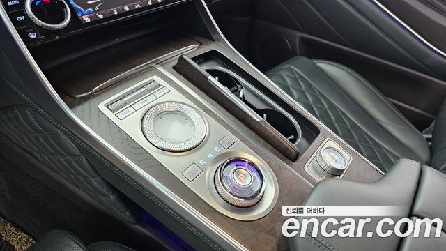 Genesis GV80 2021 — photo 12