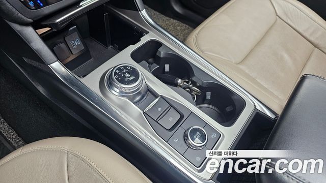 Ford Explorer 2020 — photo 12