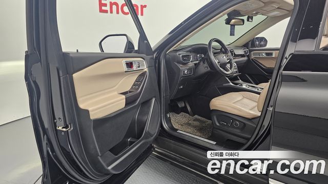Ford Explorer 2020 — photo 13