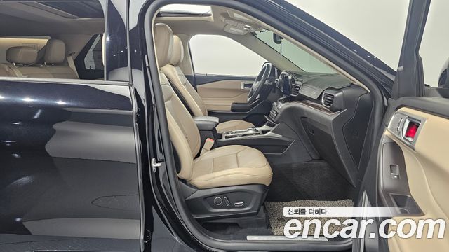 Ford Explorer 2020 — photo 18