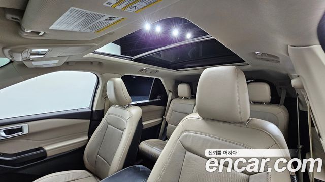 Ford Explorer 2020 — photo 25