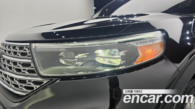 Ford Explorer 2020 — photo 8