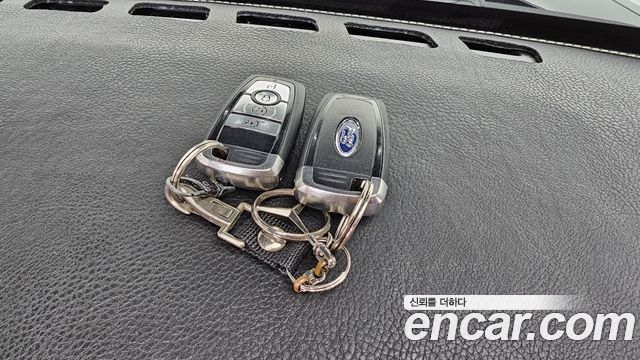 Ford Explorer 2020 — photo 27