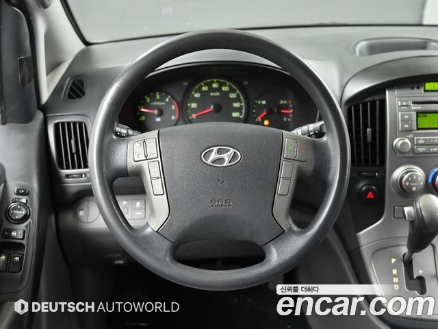 Hyundai Starex 2015 — photo 13