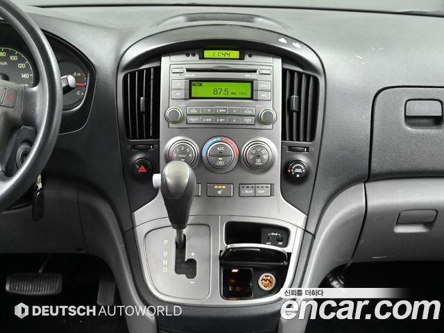 Hyundai Starex 2015 — photo 14