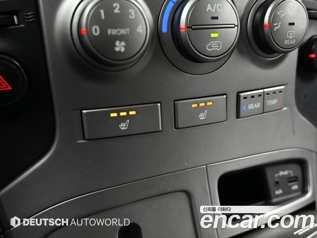Hyundai Starex 2015 — photo 17